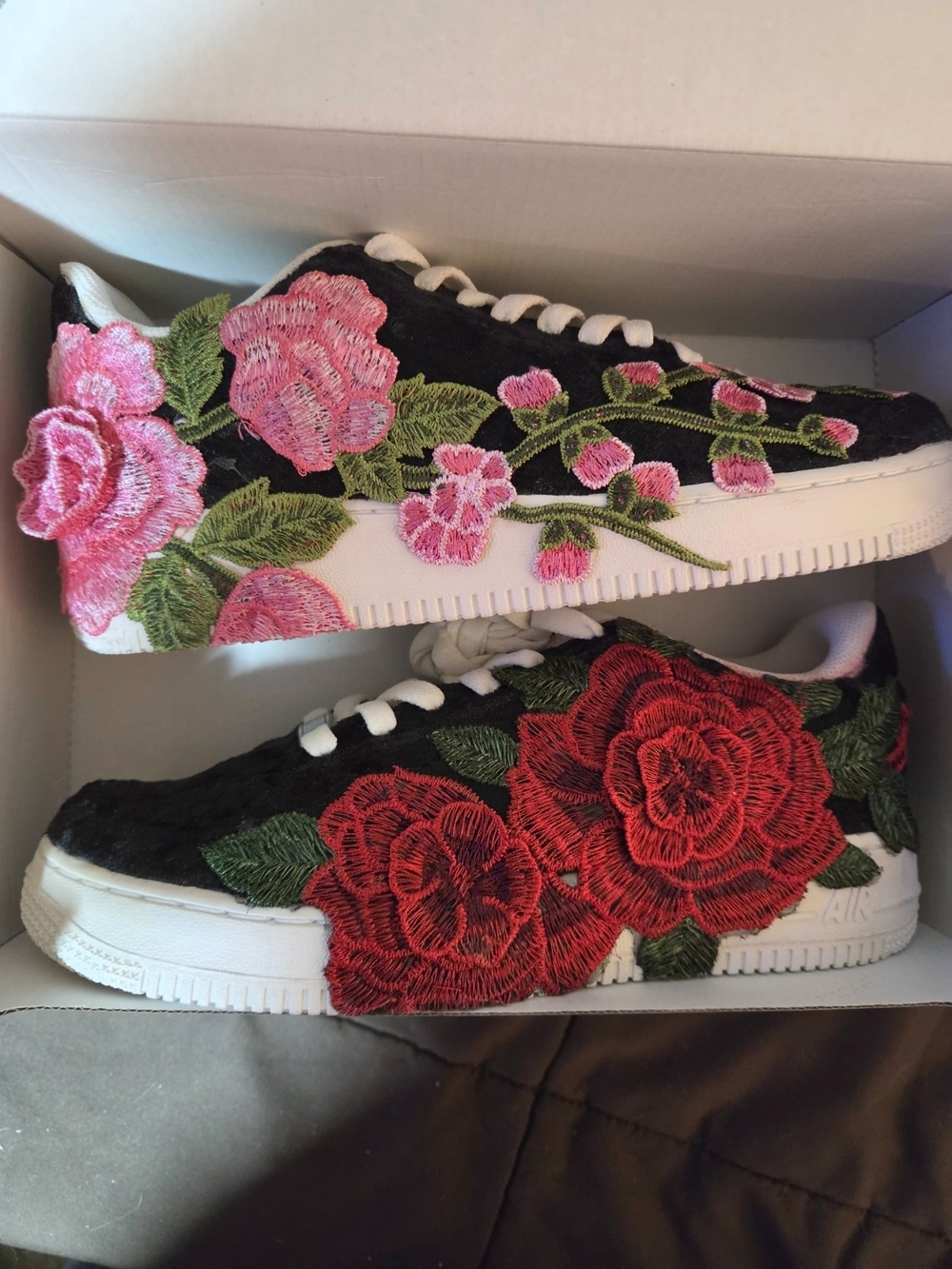 🔥🔥Custom Air Force Ones- Black with Red & Pink Roses